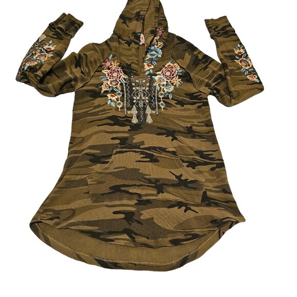 Johnny Was Eleni Thermal Top Size Large Camo Embroidered Camo Hooded Pullover - Picture 2 of 13